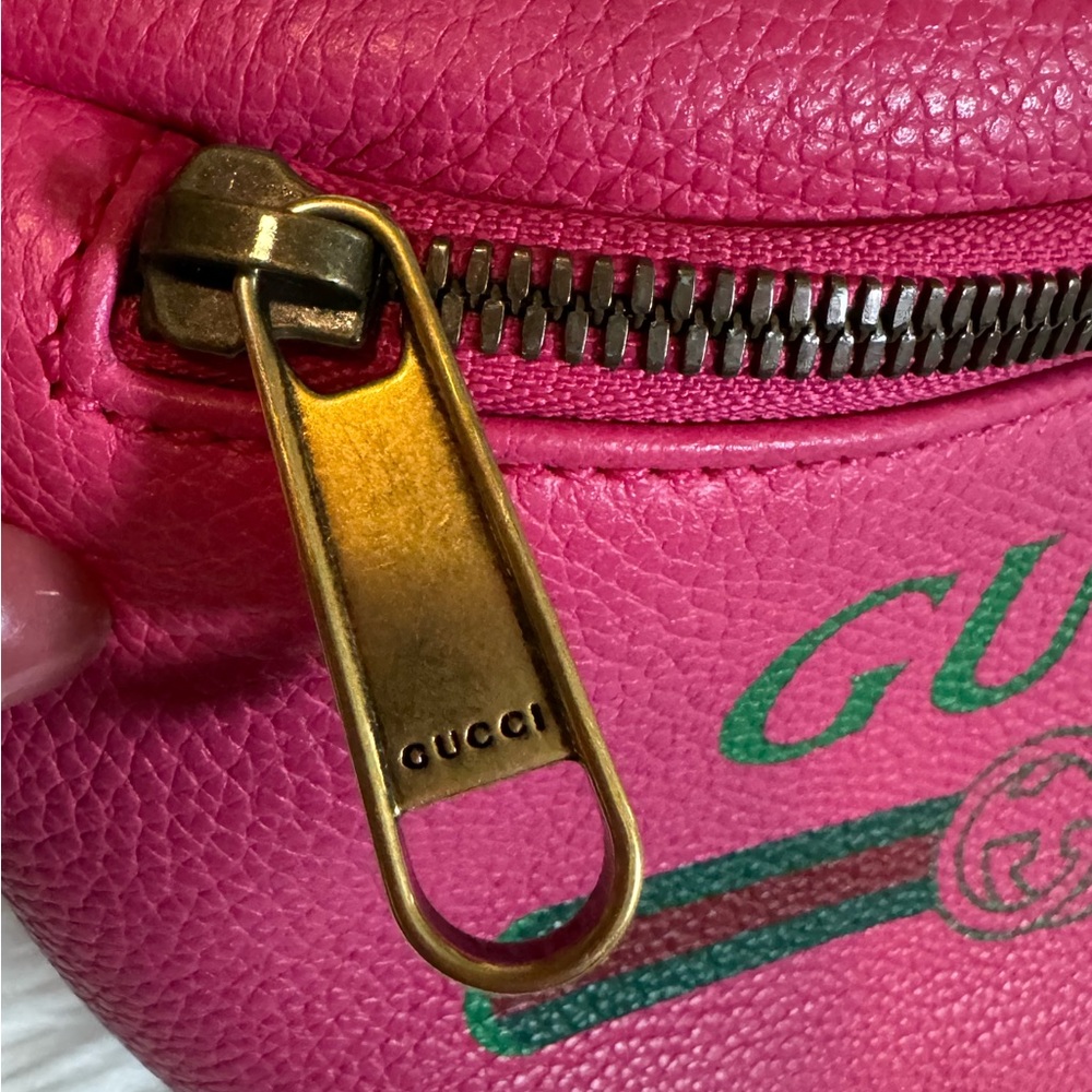 GUCCI Grained Calfskin Small Logo Belt Bum Bag Pink Green - Picture 4 of 14